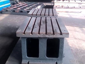 搖臂鉆工作臺(tái)鑄鐵T型槽方箱