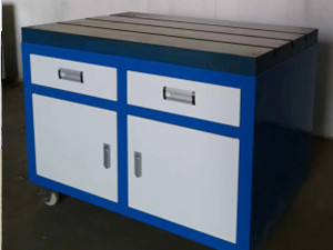 移動式攻絲機工作臺